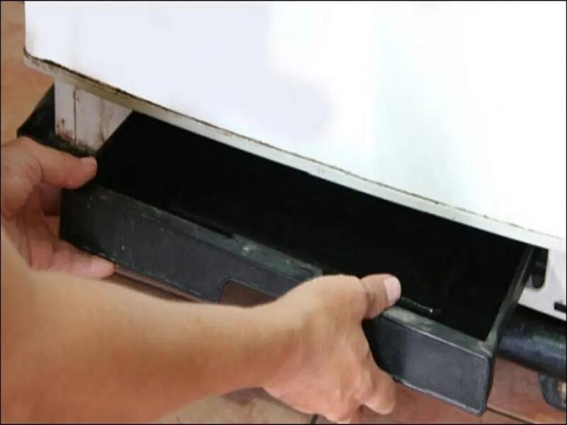 khay nước sau tủ lạnh