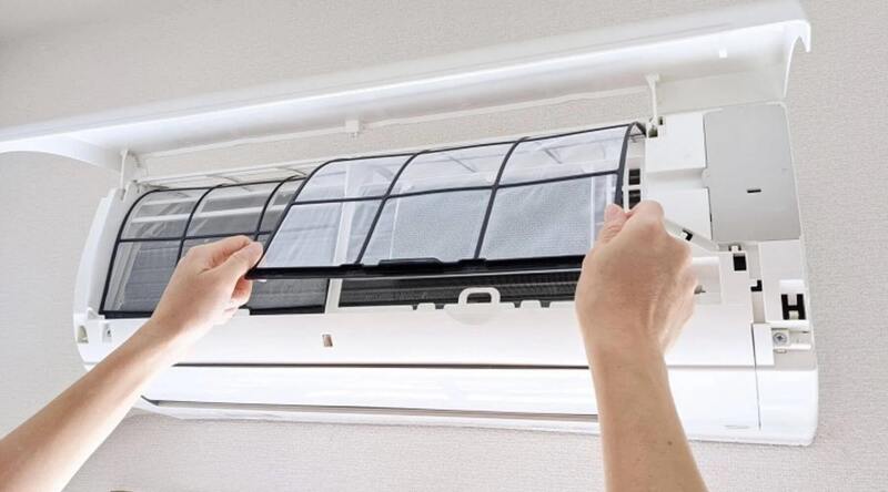 máy lạnh kêu tạch tạch